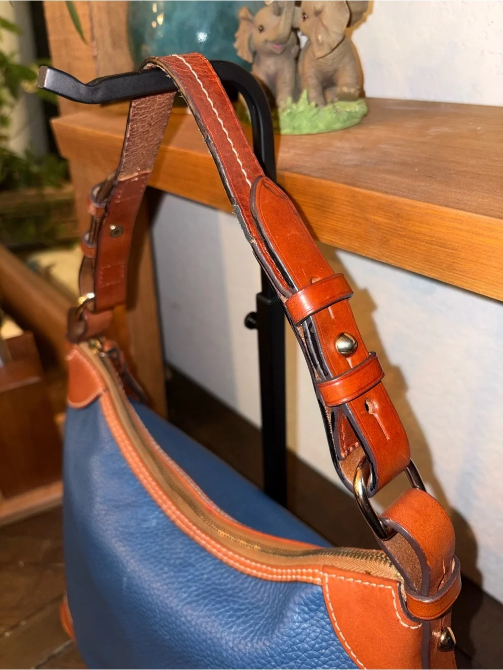 Dooney & Bourke Pebbled Leather Hobo Shoulder Bag – Blue with British Tan Trim - Picture 4 of 13